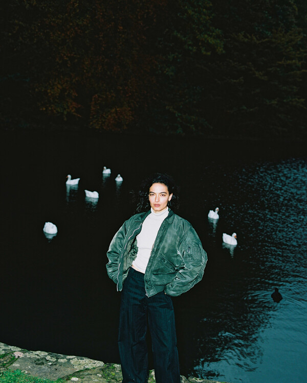 donia-listen-jw-print-res-7